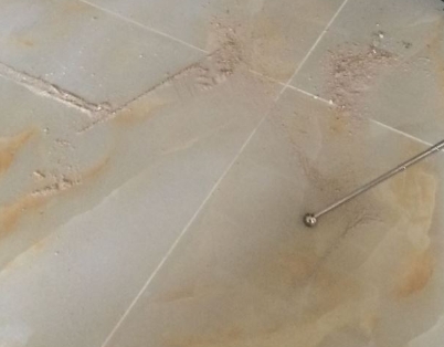 滦县瓷砖空鼓维修公司分享粘合剂选择不当在瓷砖铺贴过程中可能导致以下问题